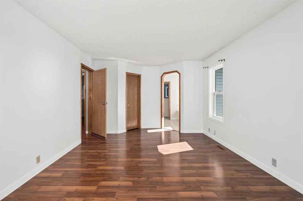 MLS® A2259058 - 24 Riverside Crescent SE in Riverbend Calgary, Residential