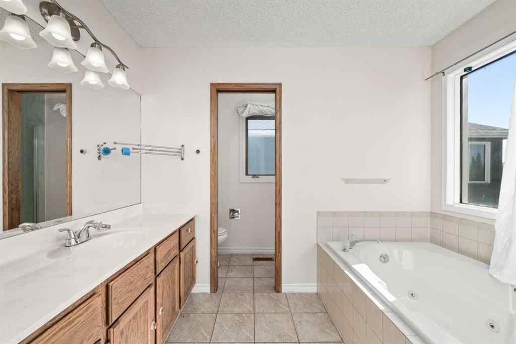 MLS® A2259058 - 24 Riverside Crescent SE in Riverbend Calgary, Residential