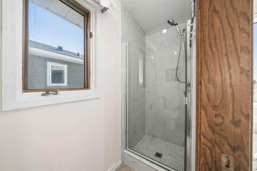 MLS® A2259058 - 24 Riverside Crescent SE in Riverbend Calgary, Residential