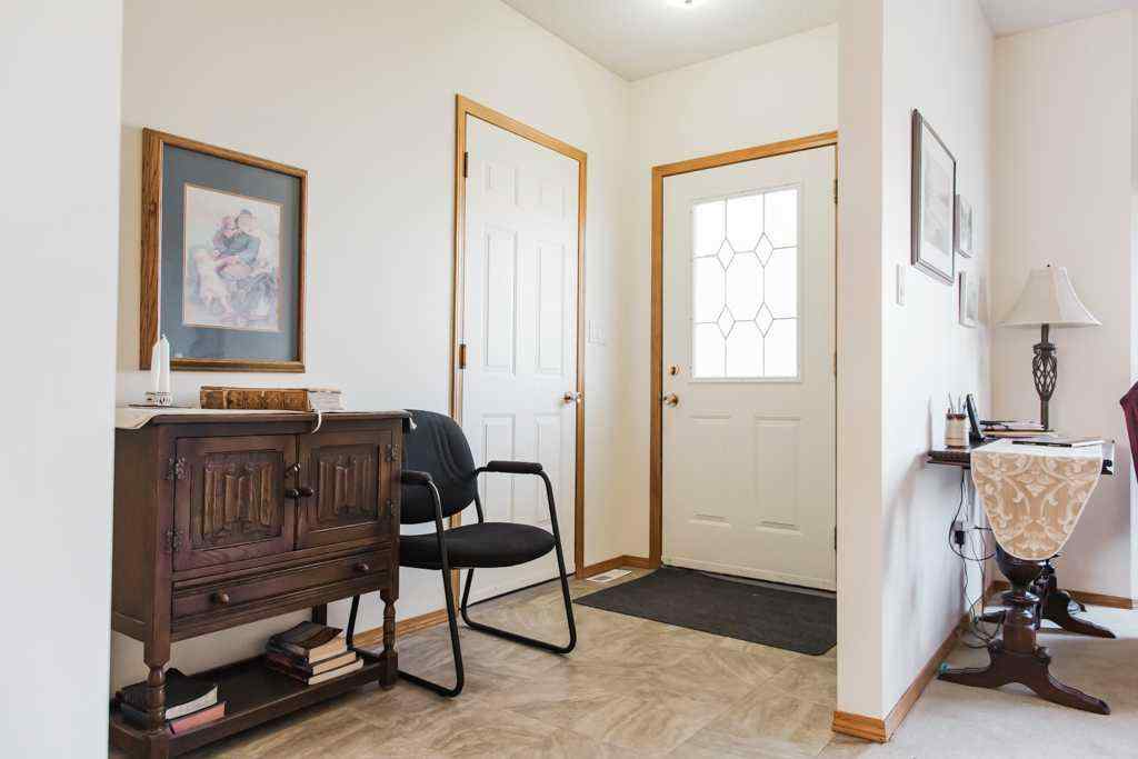 MLS® A2259062 - 8909 108 Avenue  in Crystal Heights Grande Prairie, Residential