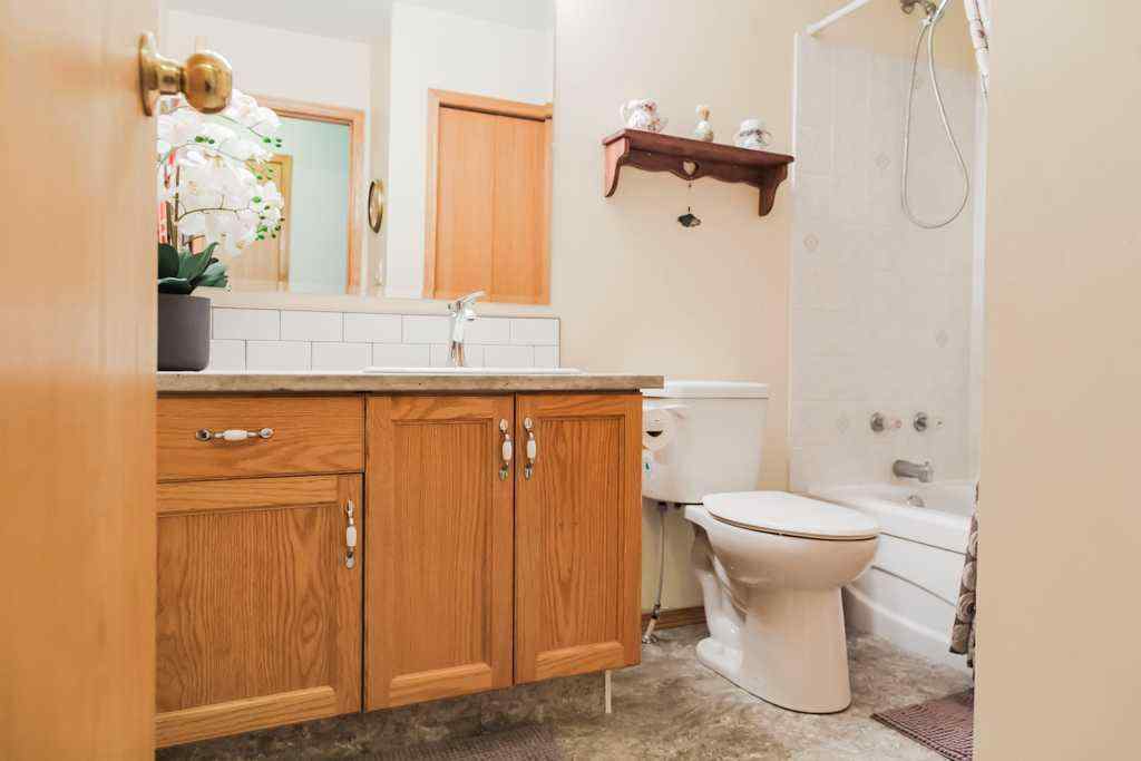 MLS® A2259062 - 8909 108 Avenue  in Crystal Heights Grande Prairie, Residential