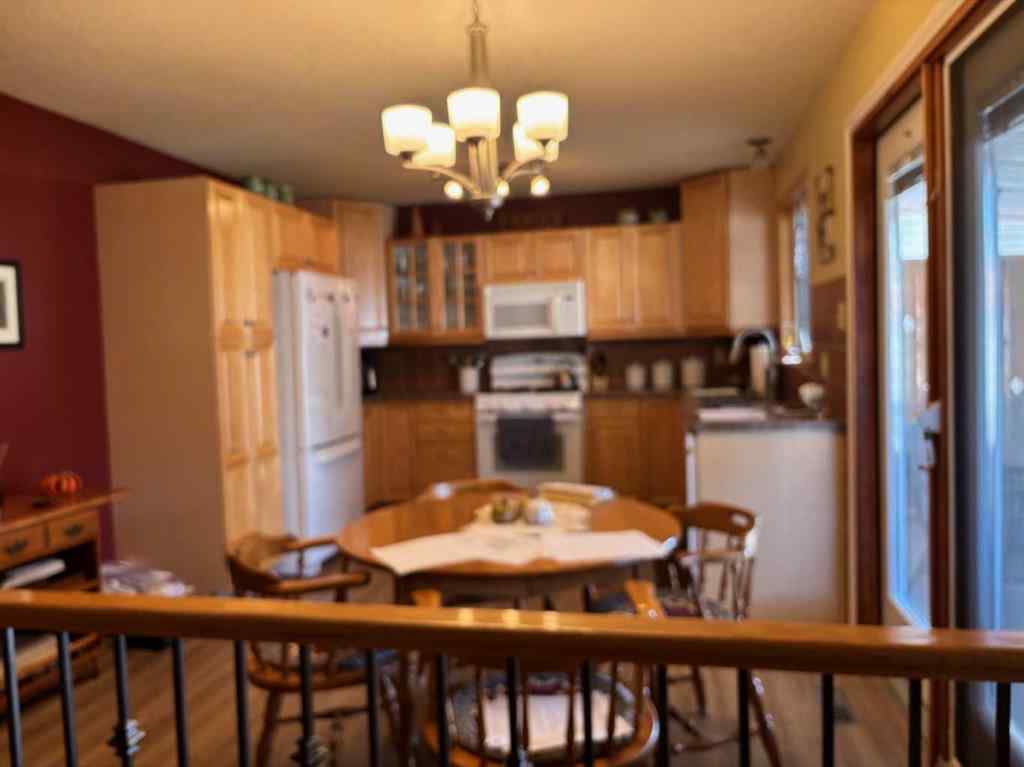 MLS® A2259074 - 1406 Lakemount Boulevard S in Lakeview Lethbridge, Residential