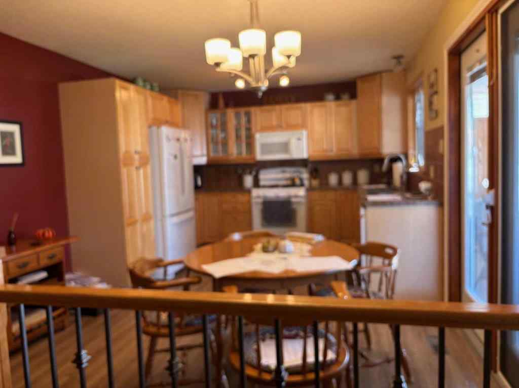 MLS® A2259074 - 1406 Lakemount Boulevard S in Lakeview Lethbridge, Residential