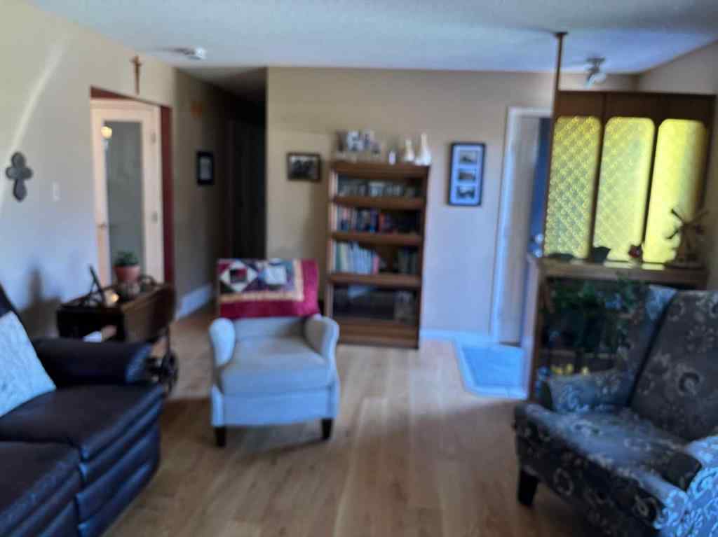 MLS® A2259074 - 1406 Lakemount Boulevard S in Lakeview Lethbridge, Residential