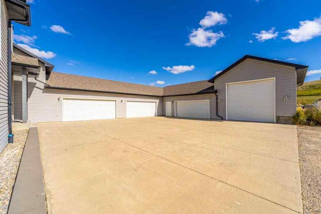 MLS® A2259077 - 88 Sharp Hill Drive  in Sharp Hill Rural Rocky View County, Residential