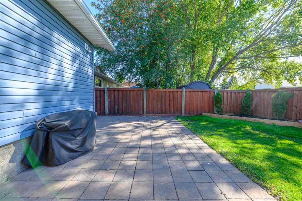 MLS® A2259080 - 9513 77 Avenue  in Patterson Place Grande Prairie, Residential