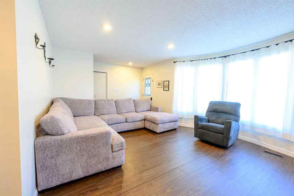 MLS® A2259080 - 9513 77 Avenue  in Patterson Place Grande Prairie, Residential
