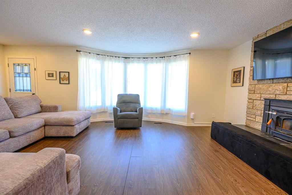 MLS® A2259080 - 9513 77 Avenue  in Patterson Place Grande Prairie, Residential
