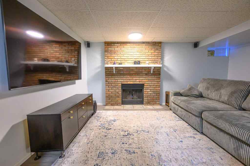 MLS® A2259080 - 9513 77 Avenue  in Patterson Place Grande Prairie, Residential