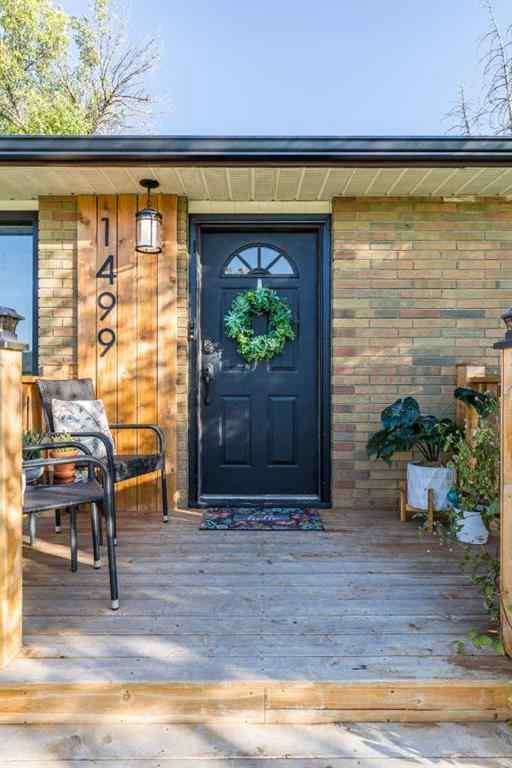 MLS® A2259084 - 1499 10 Avenue NE in Northeast Crescent Heights Medicine Hat, Residential