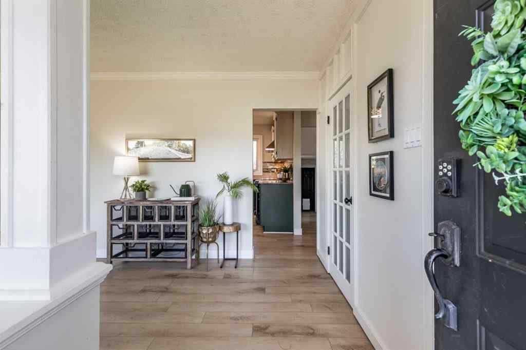 MLS® A2259084 - 1499 10 Avenue NE in Northeast Crescent Heights Medicine Hat, Residential