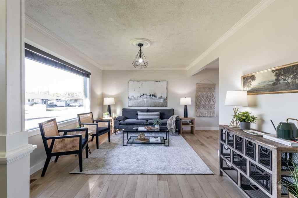 MLS® A2259084 - 1499 10 Avenue NE in Northeast Crescent Heights Medicine Hat, Residential