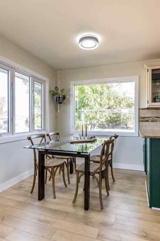 MLS® A2259084 - 1499 10 Avenue NE in Northeast Crescent Heights Medicine Hat, Residential