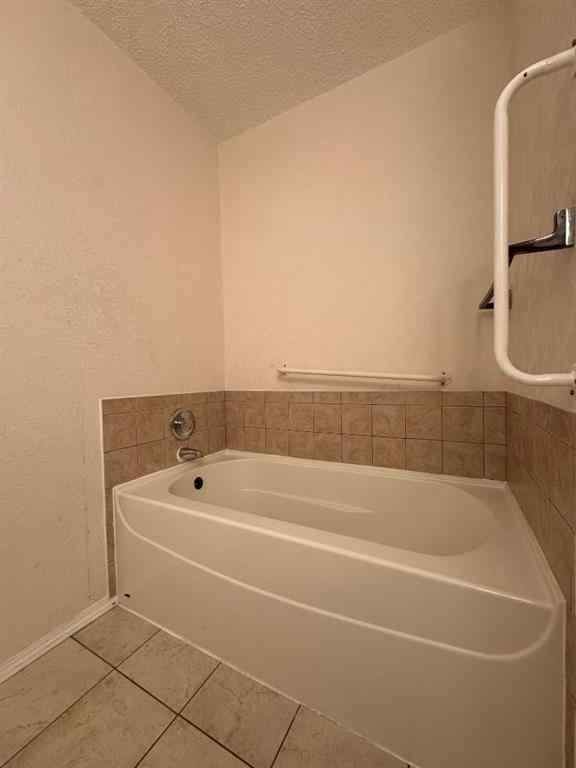 MLS® A2259086 - 3807 62 Street  in Marler Camrose, Residential