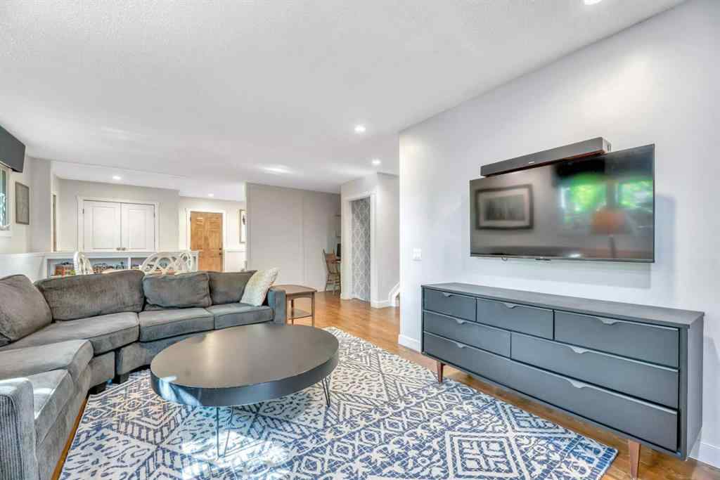 MLS® A2259087 - 233 Thornbriar Green  in Thorncliff_Strathmore Strathmore, Residential