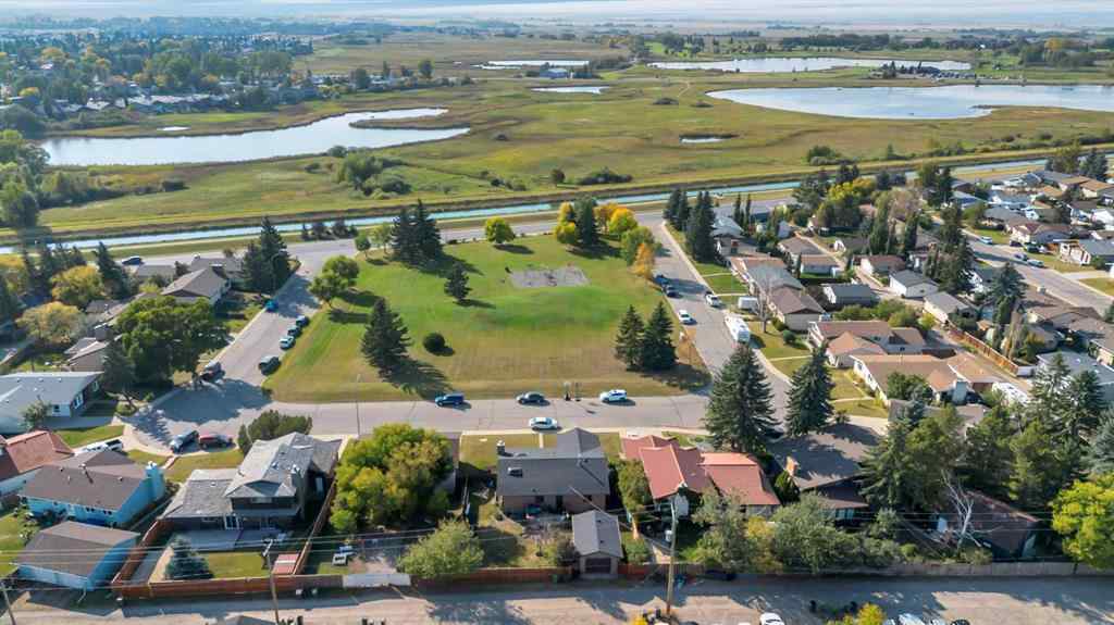 MLS® A2259087 - 233 Thornbriar Green  in Thorncliff_Strathmore Strathmore, Residential