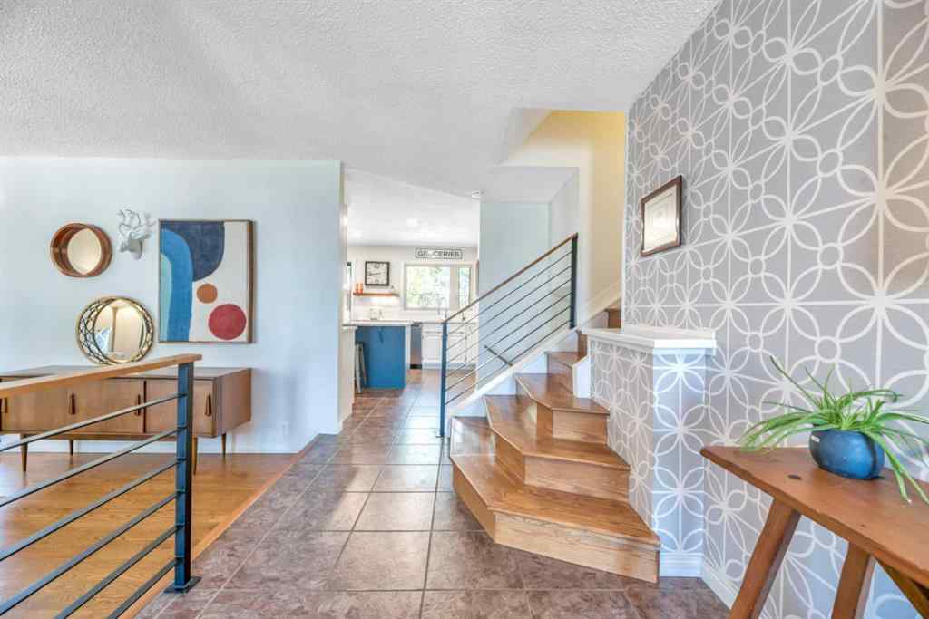 MLS® A2259087 - 233 Thornbriar Green  in Thorncliff_Strathmore Strathmore, Residential