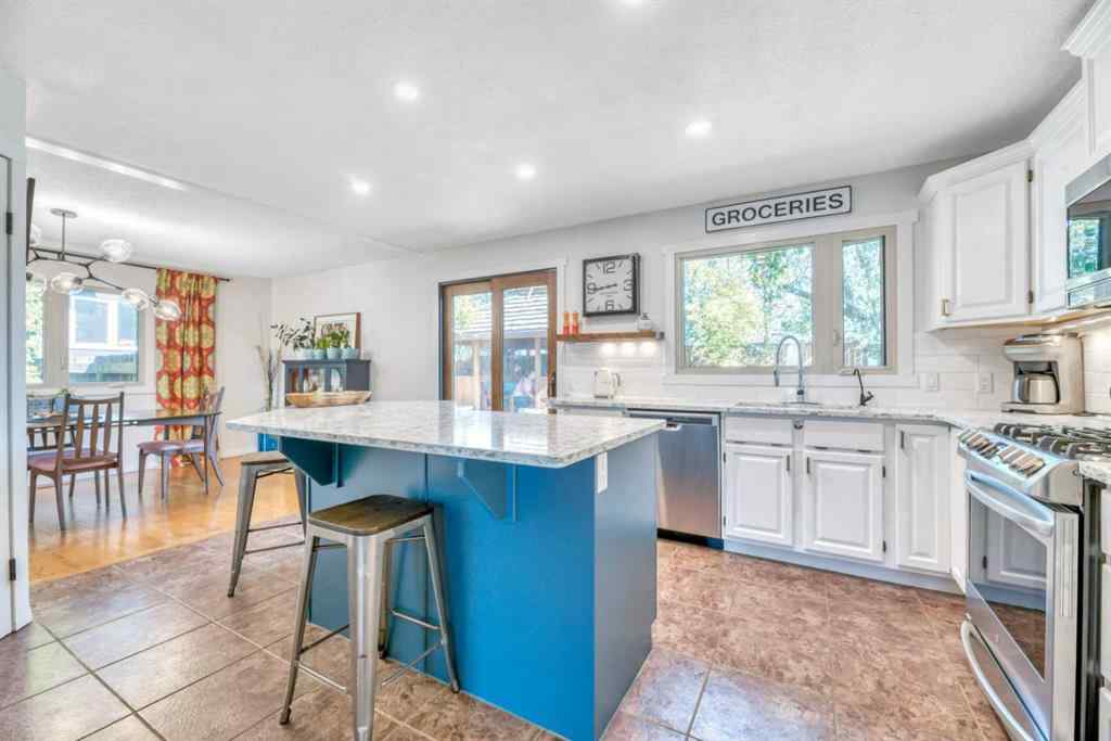 MLS® A2259087 - 233 Thornbriar Green  in Thorncliff_Strathmore Strathmore, Residential