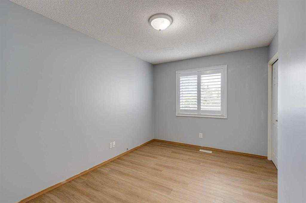 MLS® A2259092 - 2142 Country Hills Circle NW in Country Hills Calgary, Residential