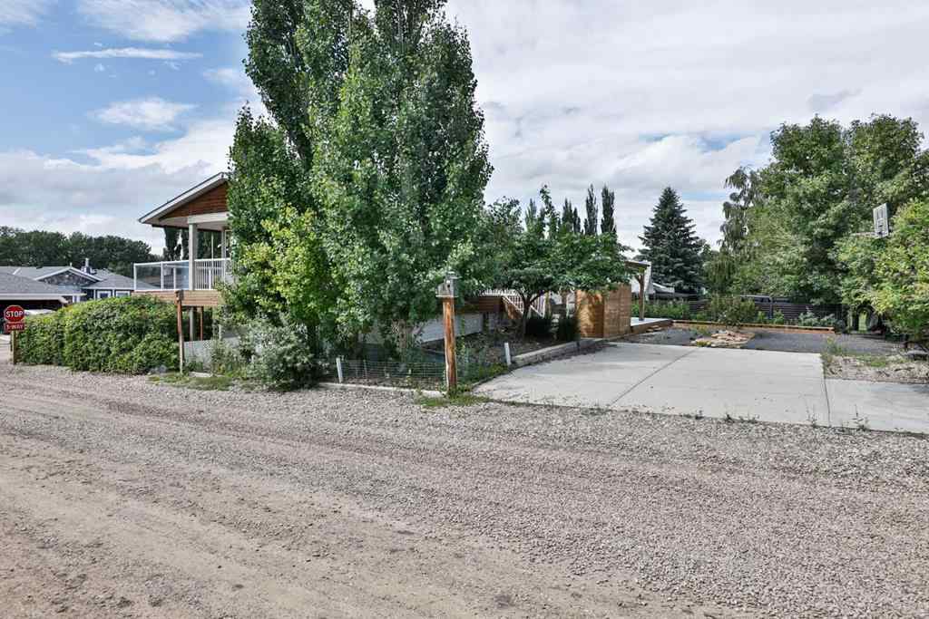 MLS® A2259093 - 645 Lakeside Drive  in Little Bow Resort Rural Vulcan County, Residential