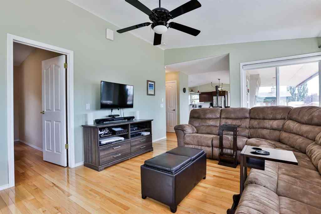 MLS® A2259093 - 645 Lakeside Drive  in Little Bow Resort Rural Vulcan County, Residential