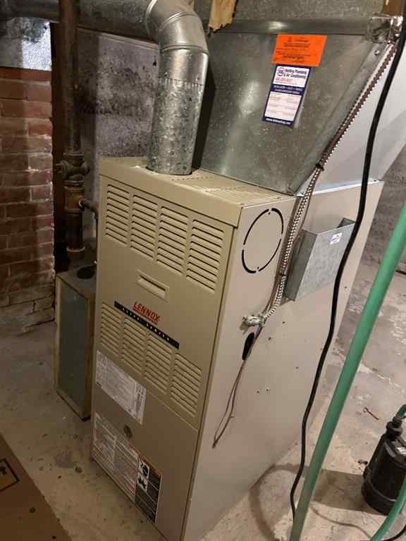 MLS® A2259117 - 625 14 Street S in Victoria Park Lethbridge, Residential