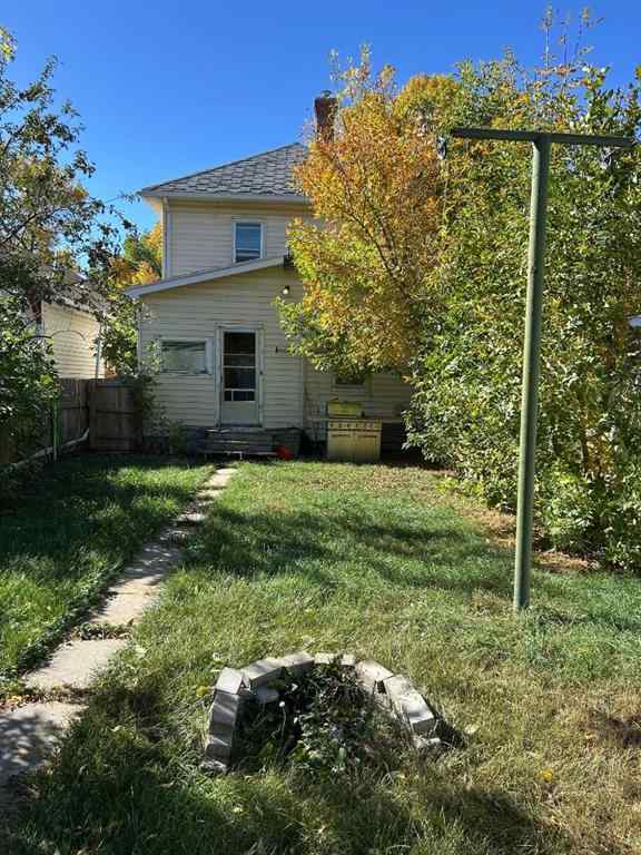 MLS® A2259117 - 625 14 Street S in Victoria Park Lethbridge, Residential