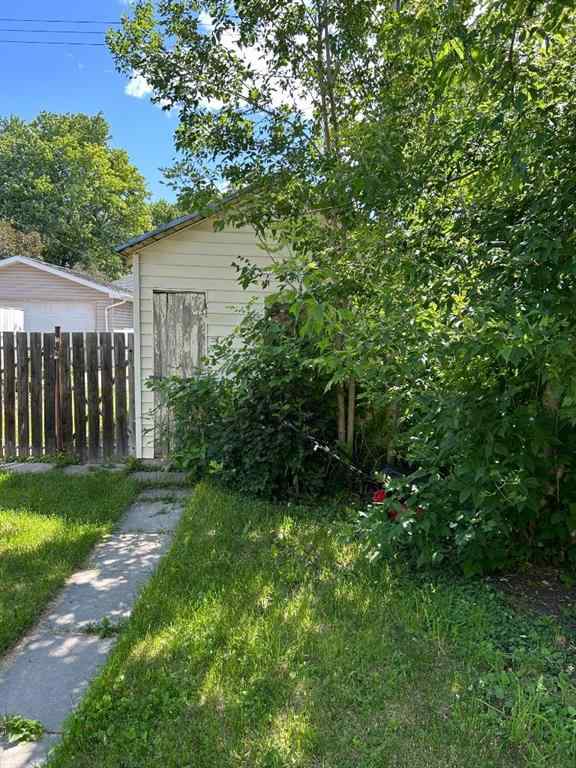 MLS® A2259117 - 625 14 Street S in Victoria Park Lethbridge, Residential