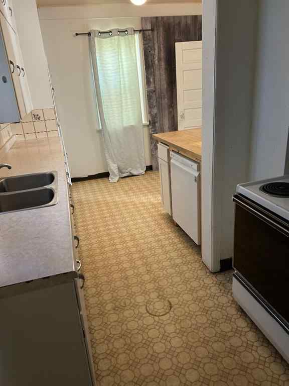 MLS® A2259117 - 625 14 Street S in Victoria Park Lethbridge, Residential