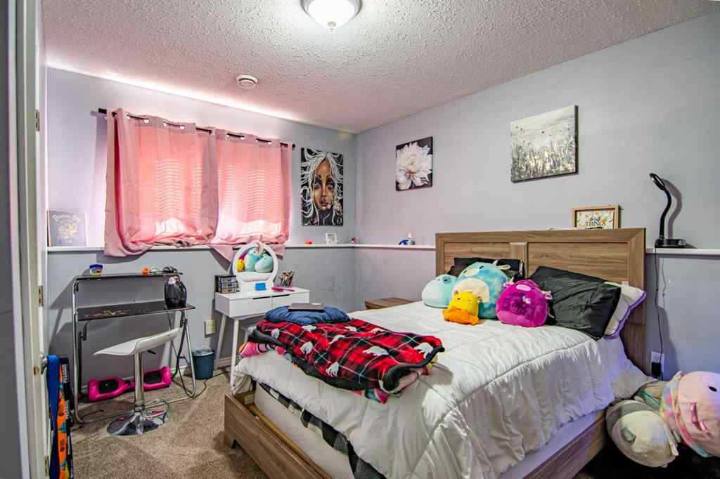 MLS® A2259122 - 5836 Park Street  in Panorama Estates Blackfalds, Residential