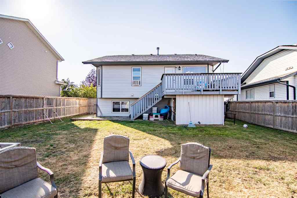 MLS® A2259122 - 5836 Park Street  in Panorama Estates Blackfalds, Residential