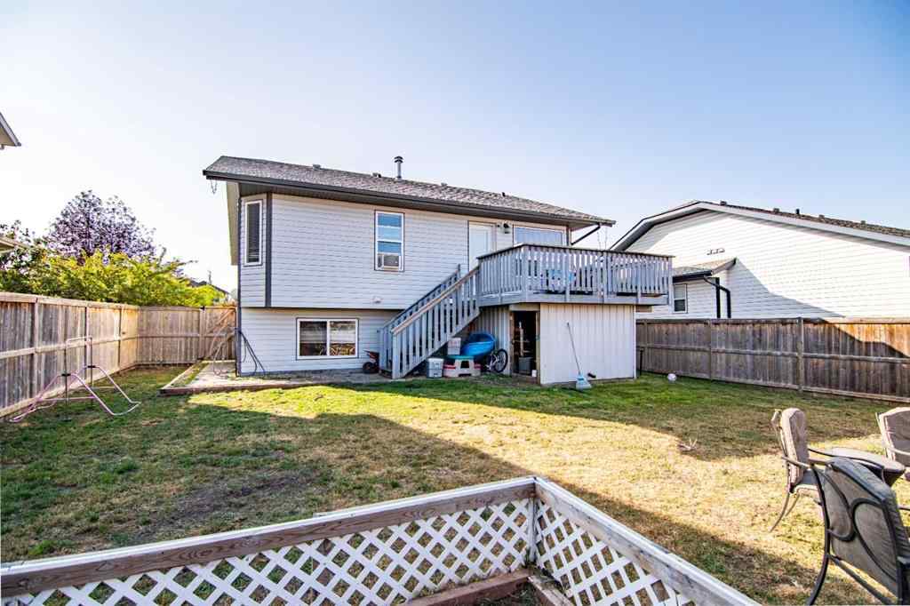 MLS® A2259122 - 5836 Park Street  in Panorama Estates Blackfalds, Residential