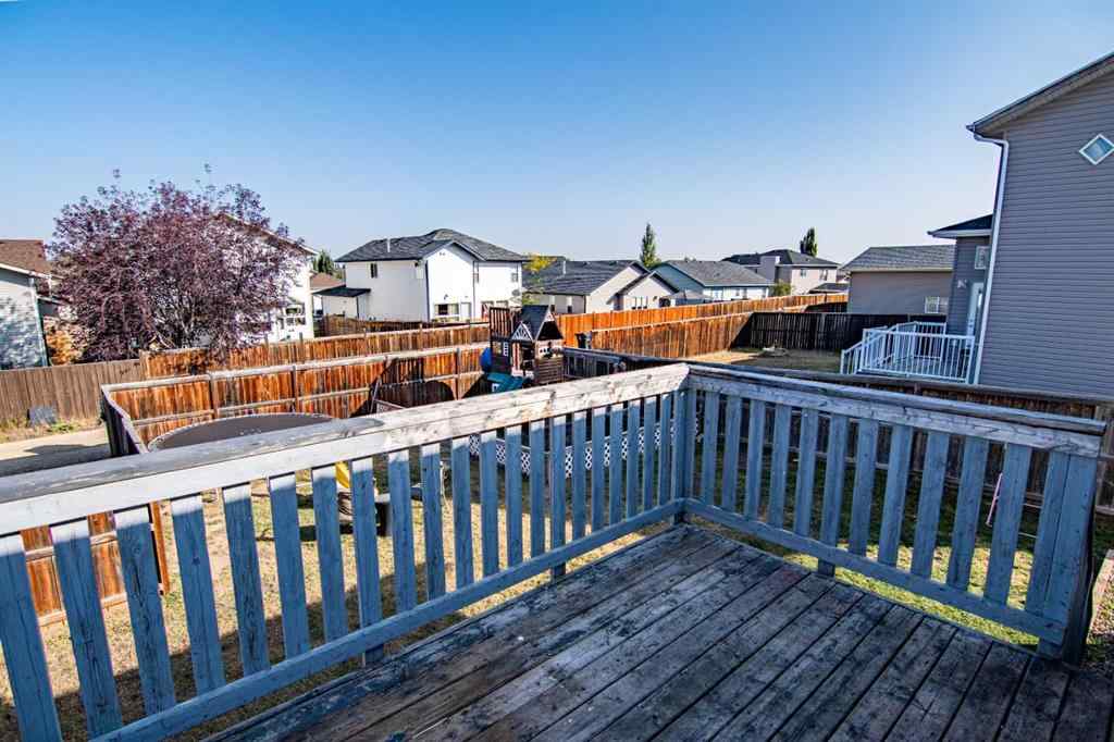 MLS® A2259122 - 5836 Park Street  in Panorama Estates Blackfalds, Residential