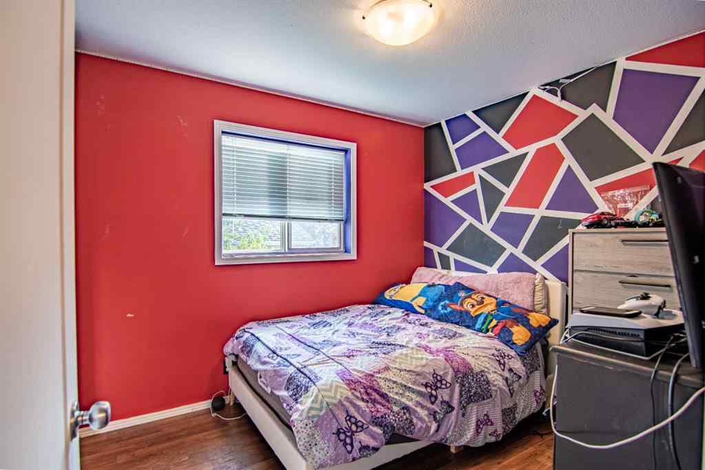 MLS® A2259122 - 5836 Park Street  in Panorama Estates Blackfalds, Residential