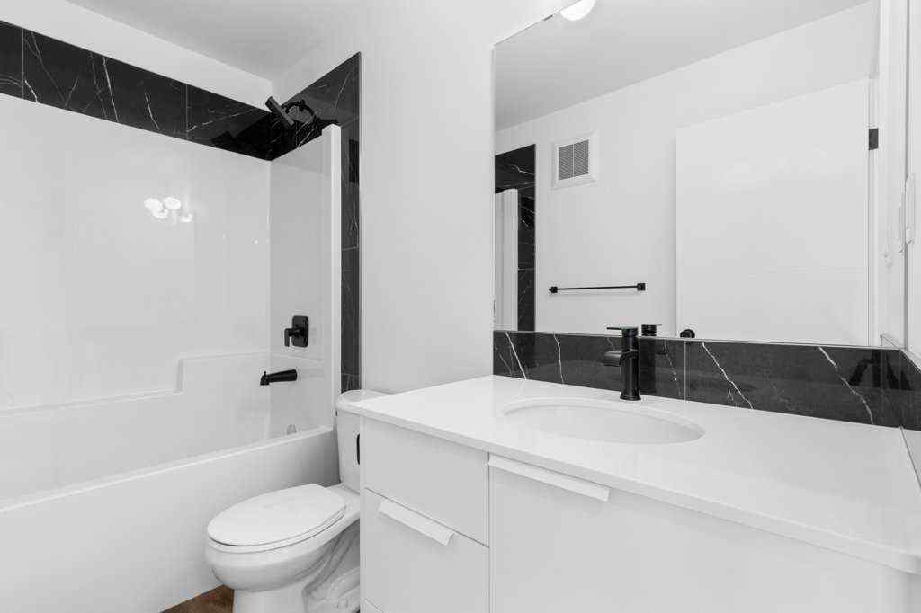 MLS® A2259123 - 12 Violet Point  in Vista Sylvan Lake, Residential