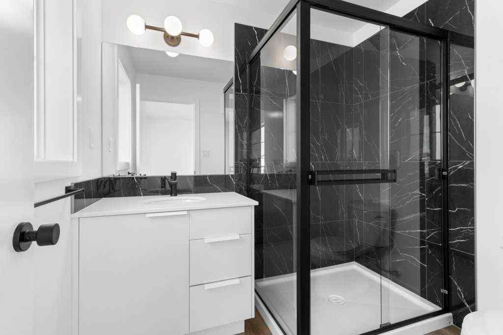 MLS® A2259123 - 12 Violet Point  in Vista Sylvan Lake, Residential