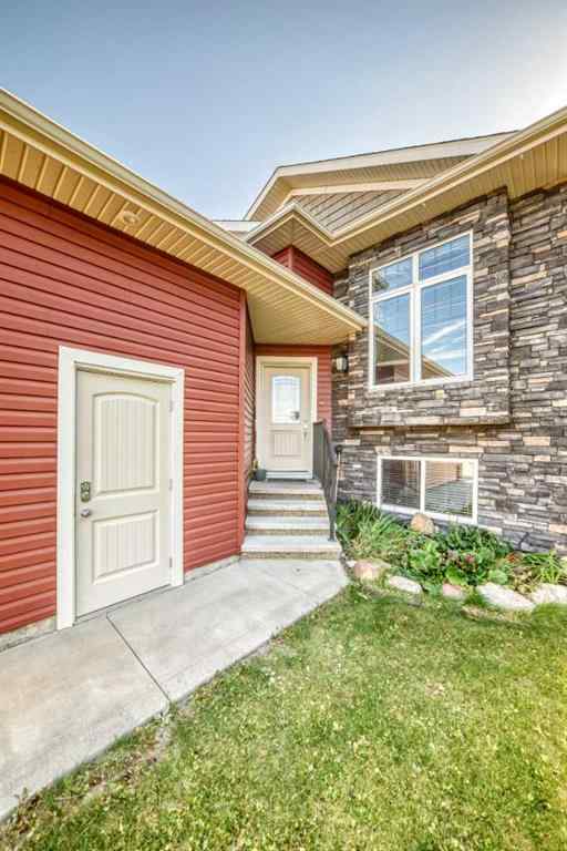 MLS® A2259130 - 150 Voisin Close  in Vanier East Red Deer, Residential