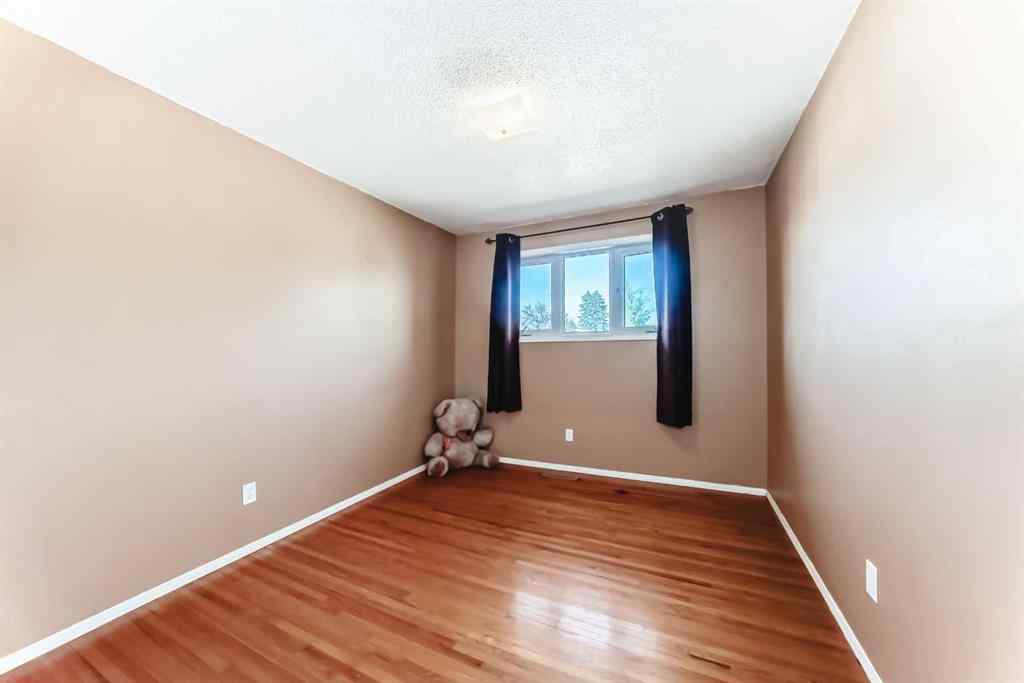 MLS® A2259131 - 2107 Munro Drive NE in Mayland Heights Calgary, Residential