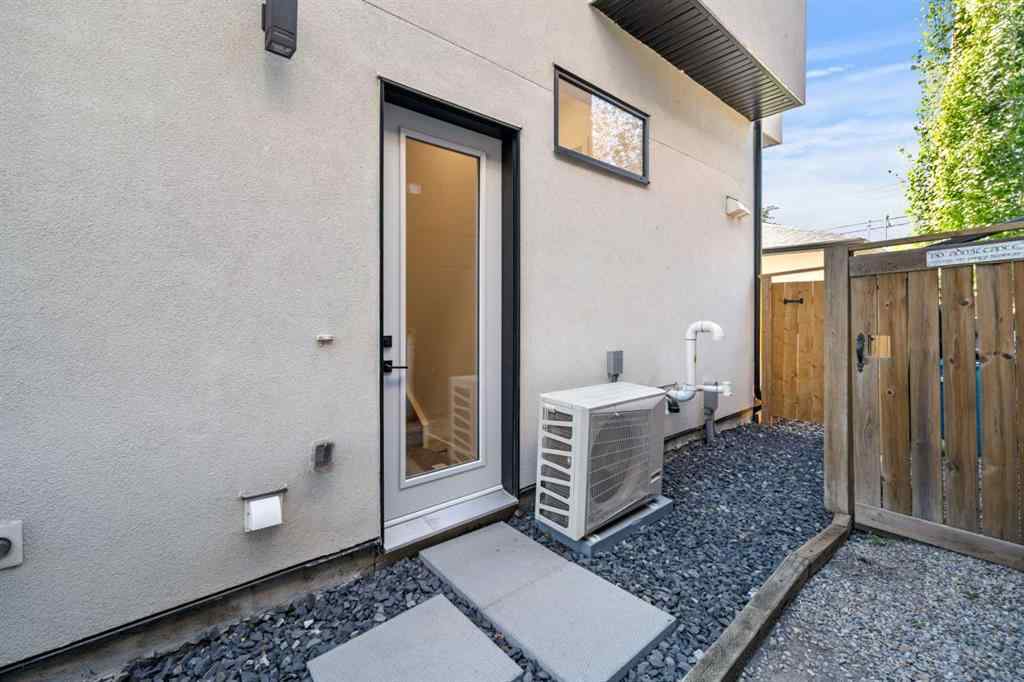 MLS® A2259139 - 2503 20 Street SW in Richmond Calgary, Residential