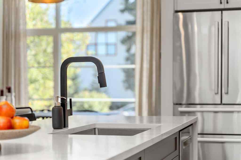 MLS® A2259139 - 2503 20 Street SW in Richmond Calgary, Residential