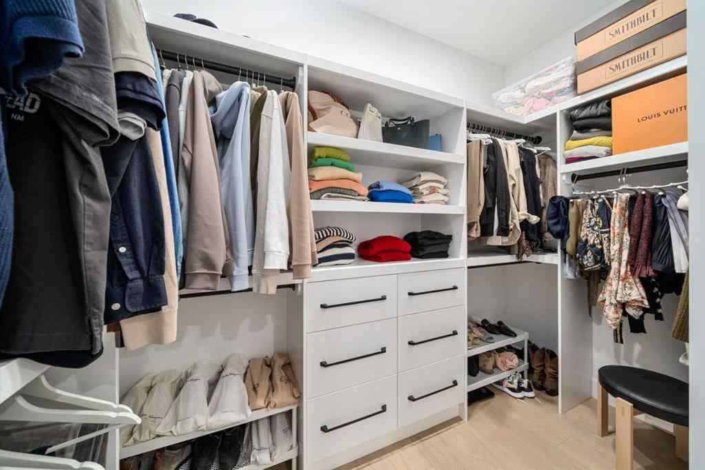 MLS® A2259139 - 2503 20 Street SW in Richmond Calgary, Residential