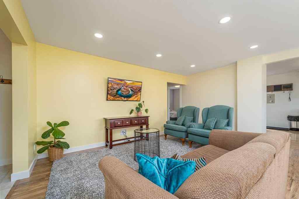 MLS® A2259144 - 5202 44 Avenue  in NONE Taber, Residential