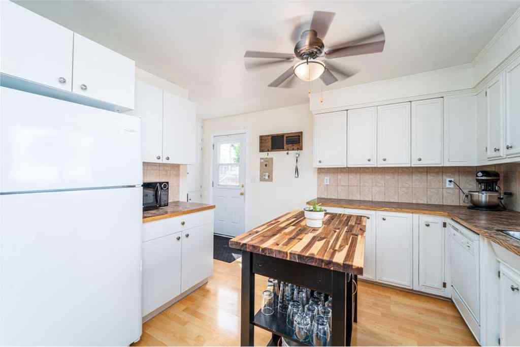 MLS® A2259144 - 5202 44 Avenue  in NONE Taber, Residential