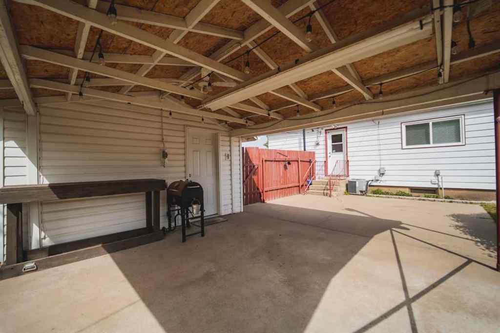 MLS® A2259144 - 5202 44 Avenue  in NONE Taber, Residential