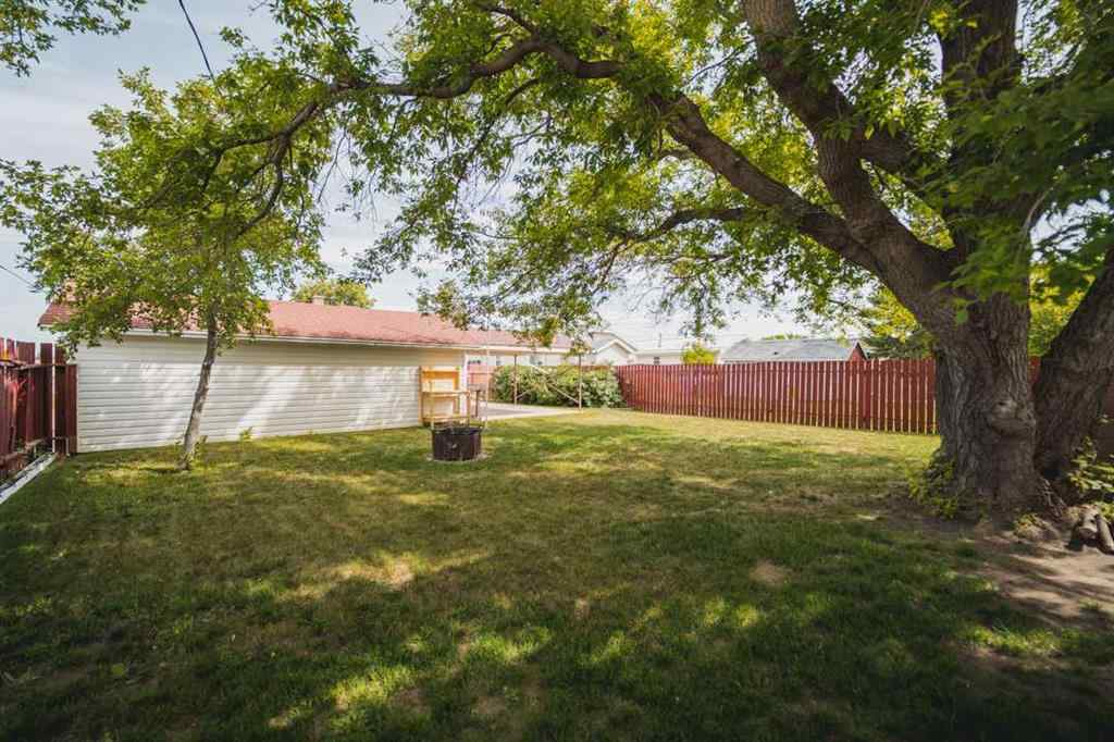 MLS® A2259144 - 5202 44 Avenue  in NONE Taber, Residential