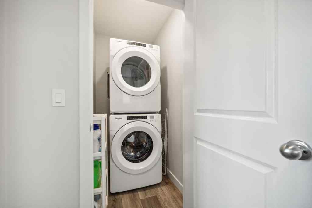 MLS® A2259148 - 404 Kingsmere Way SE in Kings Heights Airdrie, Residential