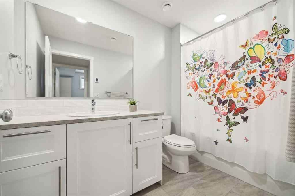 MLS® A2259148 - 404 Kingsmere Way SE in Kings Heights Airdrie, Residential