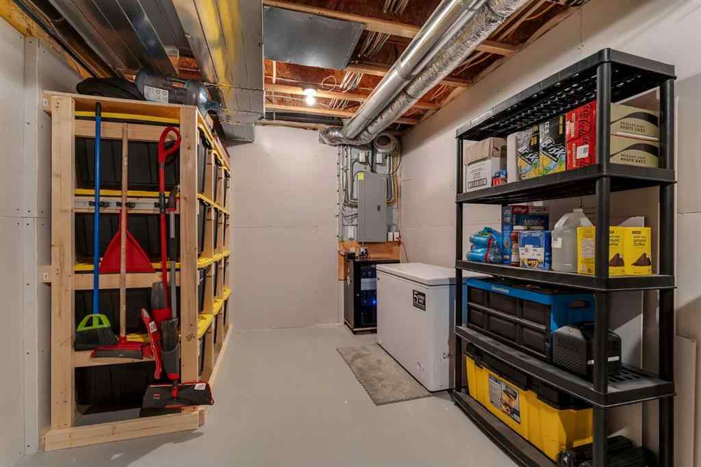 MLS® A2259148 - 404 Kingsmere Way SE in Kings Heights Airdrie, Residential