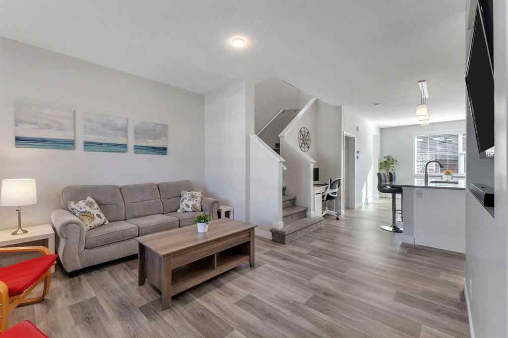 MLS® A2259148 - 404 Kingsmere Way SE in Kings Heights Airdrie, Residential