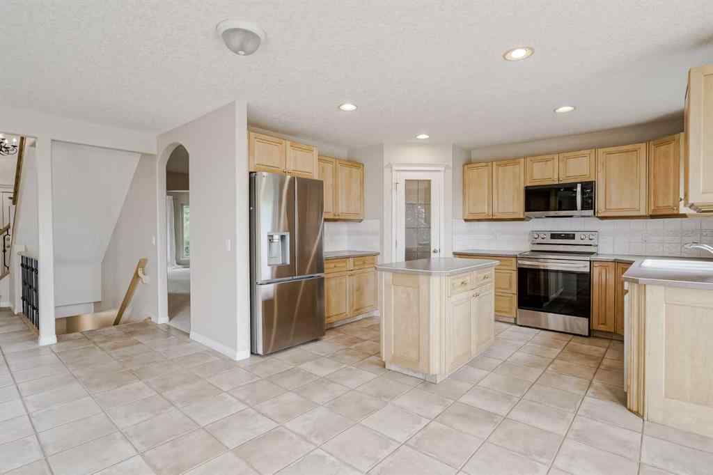 MLS® A2259150 - 57 Royal Crest Terrace NW in Royal Oak Calgary, Residential